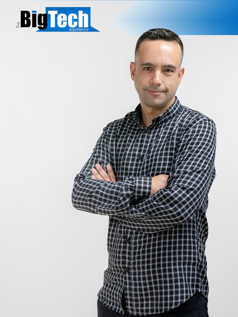 Carlos_768x1024 Carlos